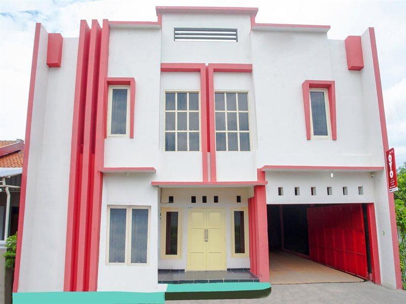 OYO 3060 Al Fatih Guest House Syariah Tegal  Luaran gambar